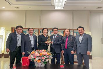Chủ tịch Trung tâm Trọng tài Quốc tế Việt Nam (VIAC) gặp và làm việc cùng tân Đại sứ Hàn Quốc tại Việt Nam